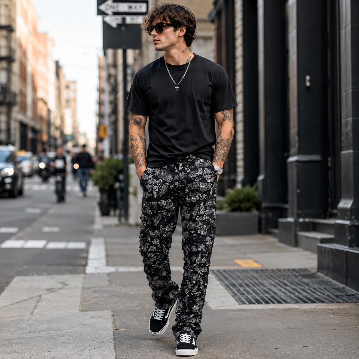 HME Men’s Classic Black Paisley Straight-Leg Jeans