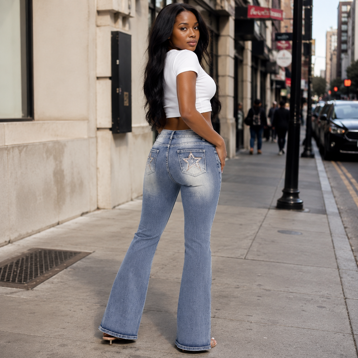 HME Women’s Studio Light Wash High-Rise Jeans